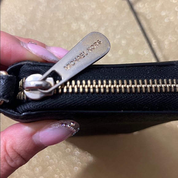 Used Michael Kors Black Saffiano Leather Continental Zip-Around Wristlet Wallet - Picture 7 of 16